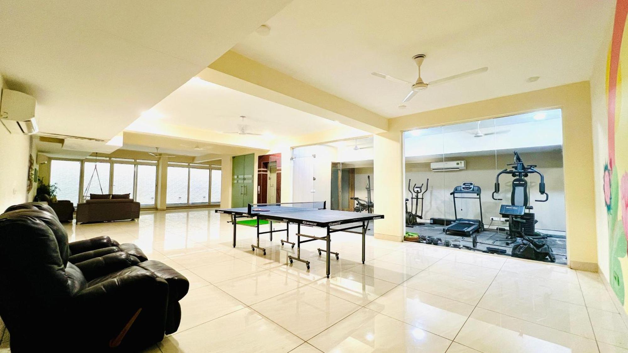 Bluo Studio4 Golf Course Road - Gym, Balcony, Lift Gurgaon Exterior photo